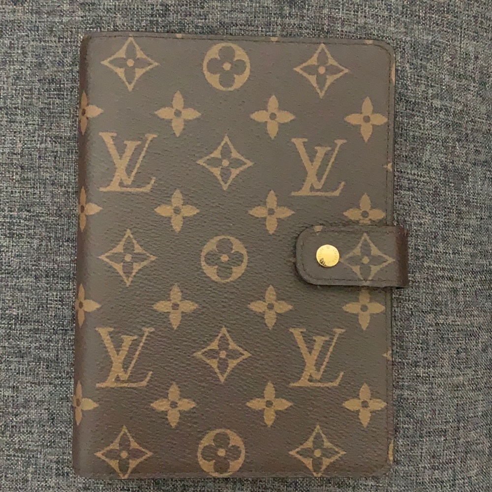 Louis Vuitton Agenda MM (medium)